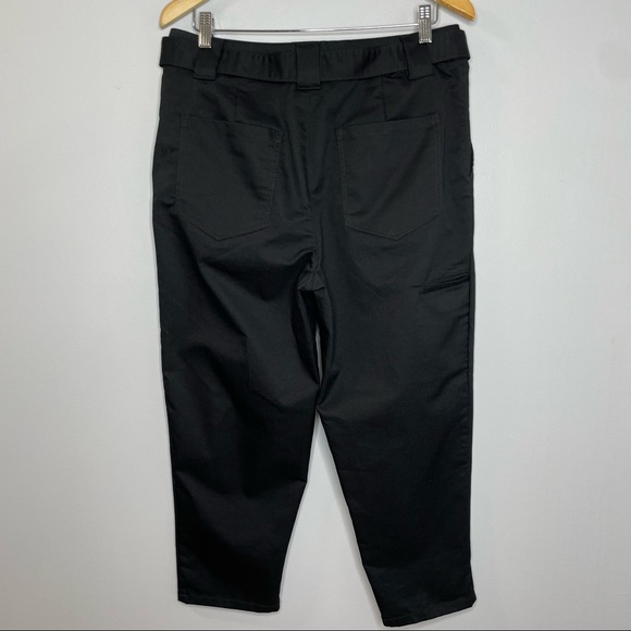 Urban Outfitters Belted Cropped Black Pants - Picture 4 of 7